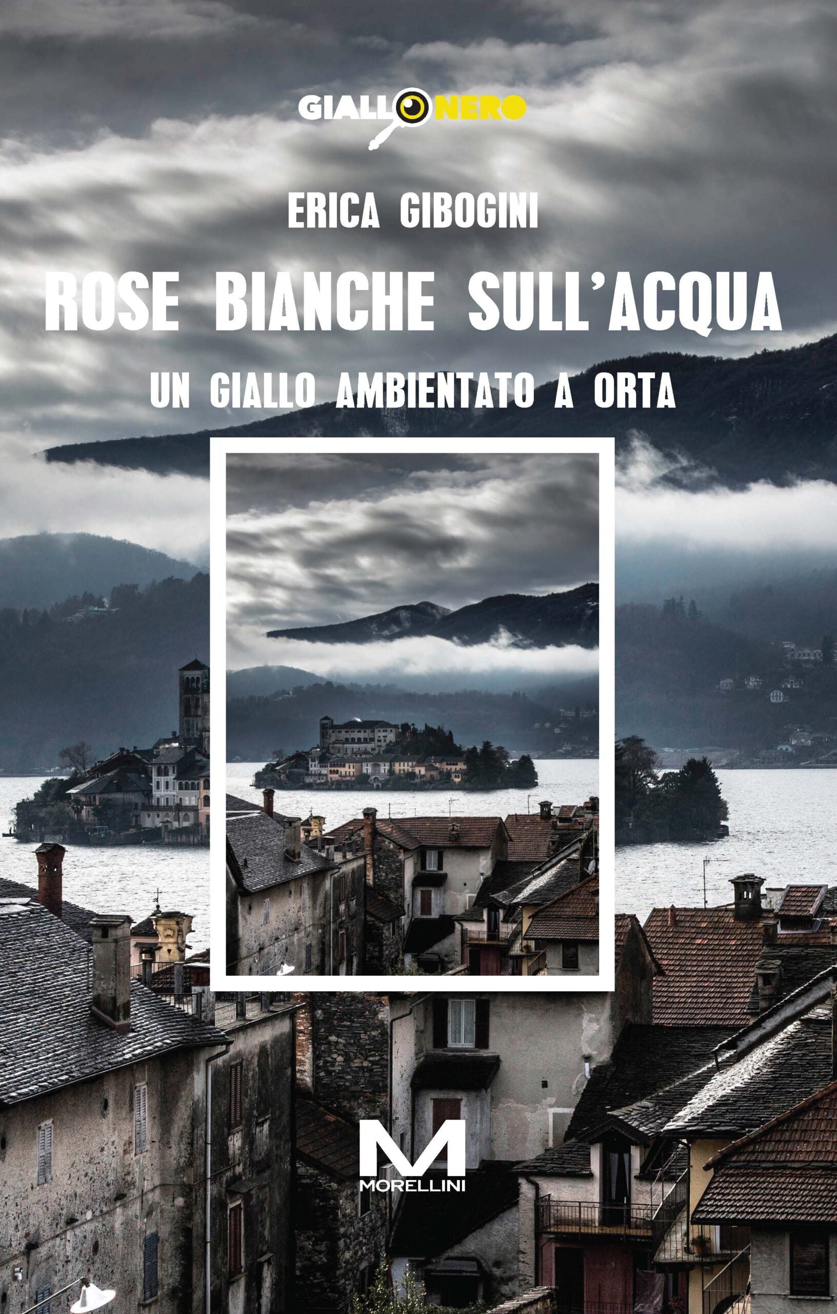 Rose bianche sull'acqua di Erica Gibogini